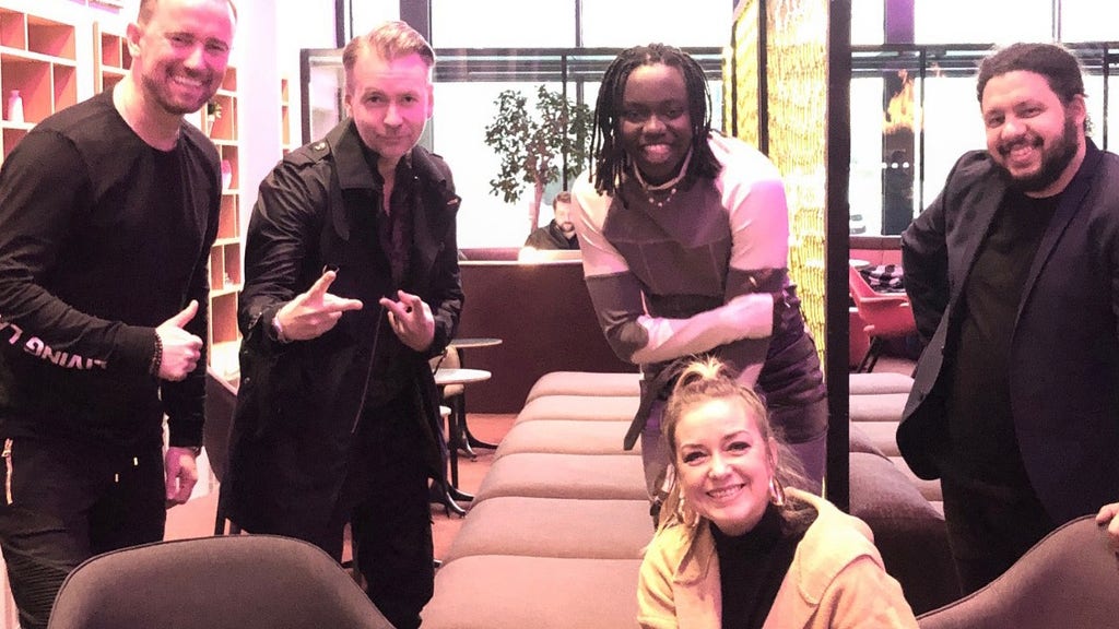 Svenske Jimmy ”Joker” Thörnfeldt kan få tre låtar i Eurovisionfinalen